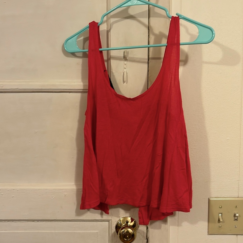 Flowy open back tank - with a surprise!